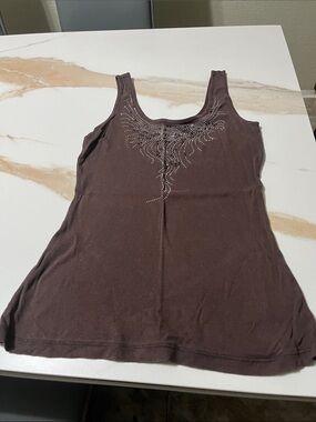 Sleeveless Brown Tank Top with Decorative Rhinestone Neckline